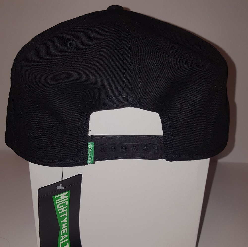 Hat - Picture 2 of 3